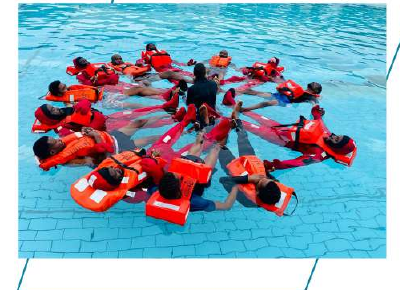 Aquatic training session